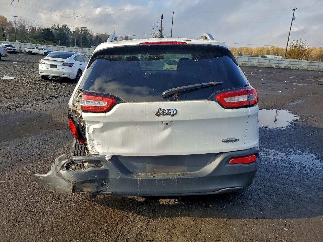 2015 Jeep Cherokee Latitude - Image 6