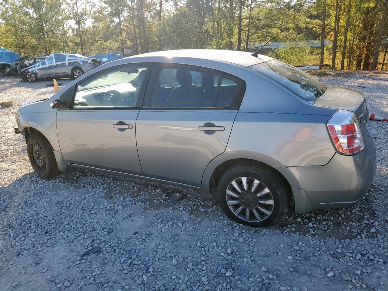 2009 Nissan Sentra 2.0 - Фото 2