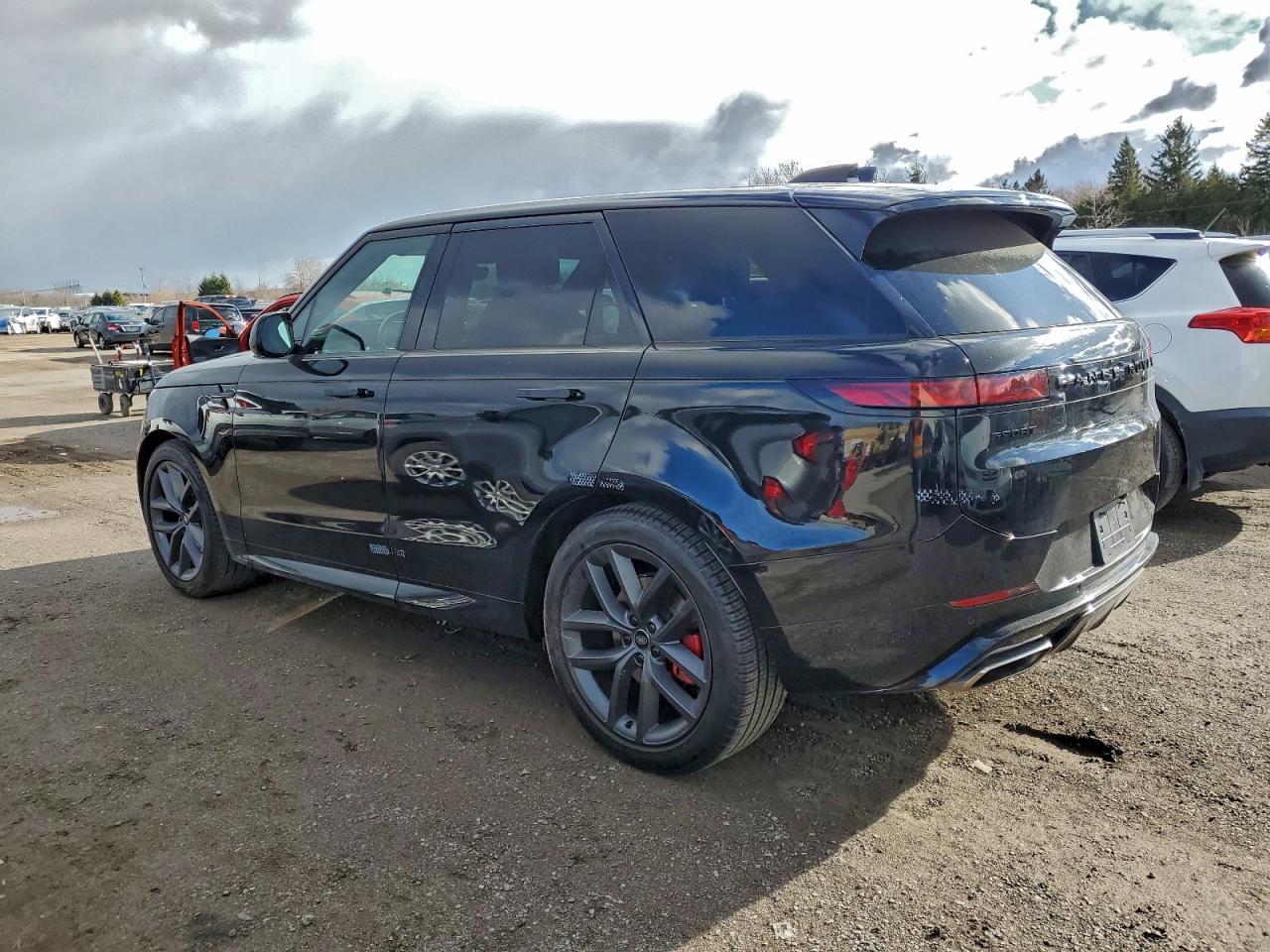 2024 Land Rover Range Rover Sport Dynamic Se - Image 2
