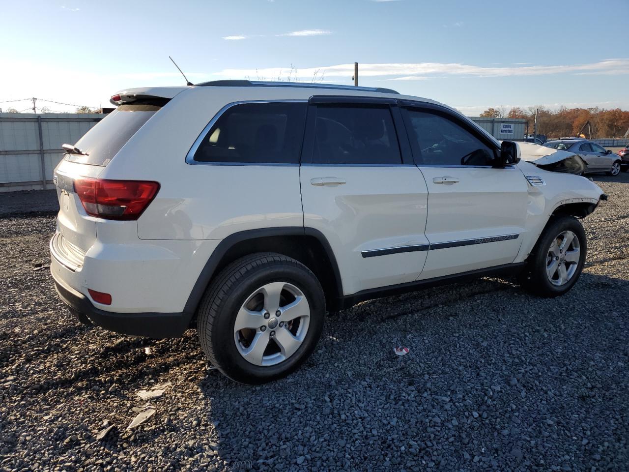 2011 Jeep Grand Cherokee Laredo - Фото 3