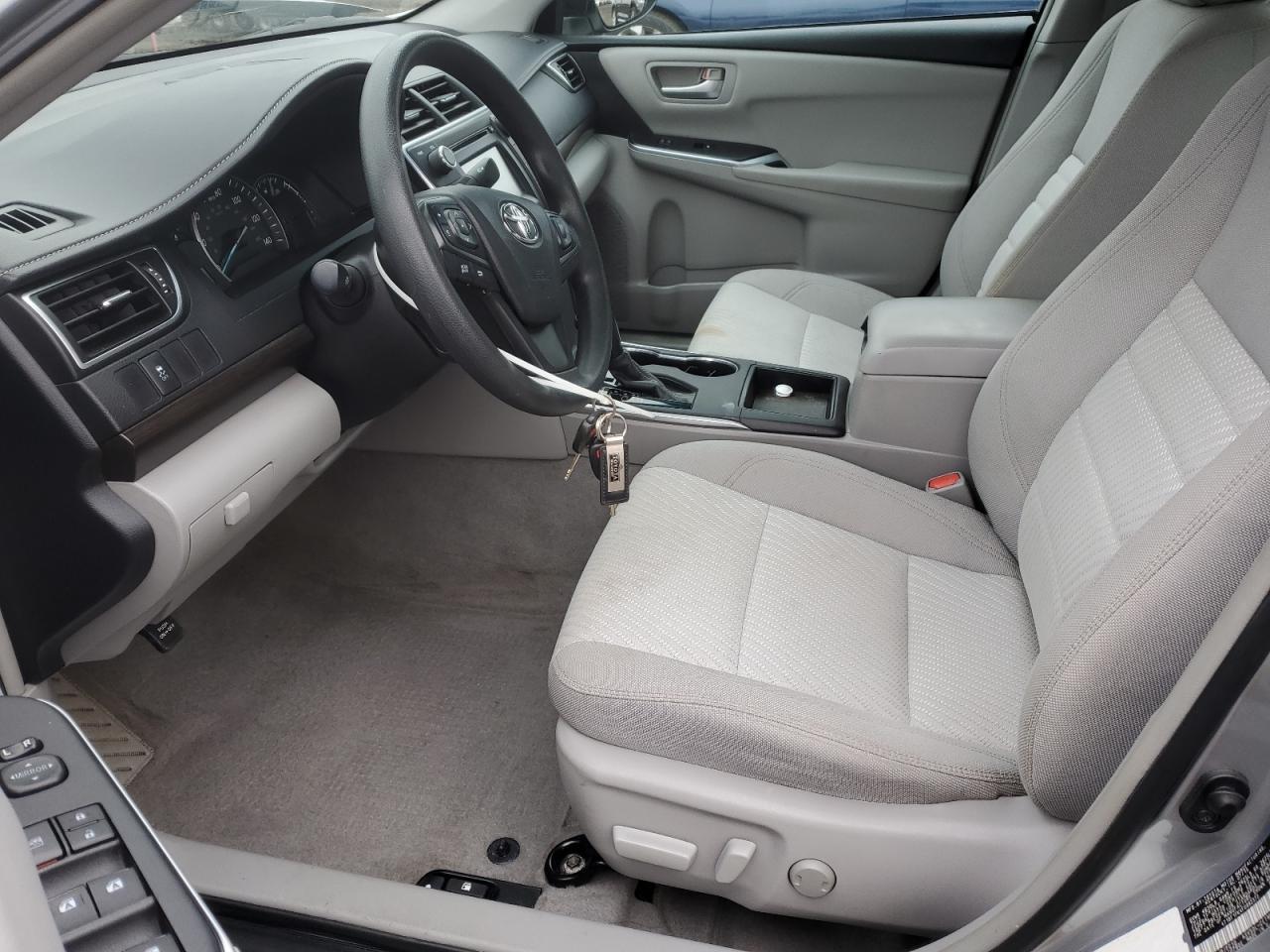 2015 Toyota Camry Le - Фото 7