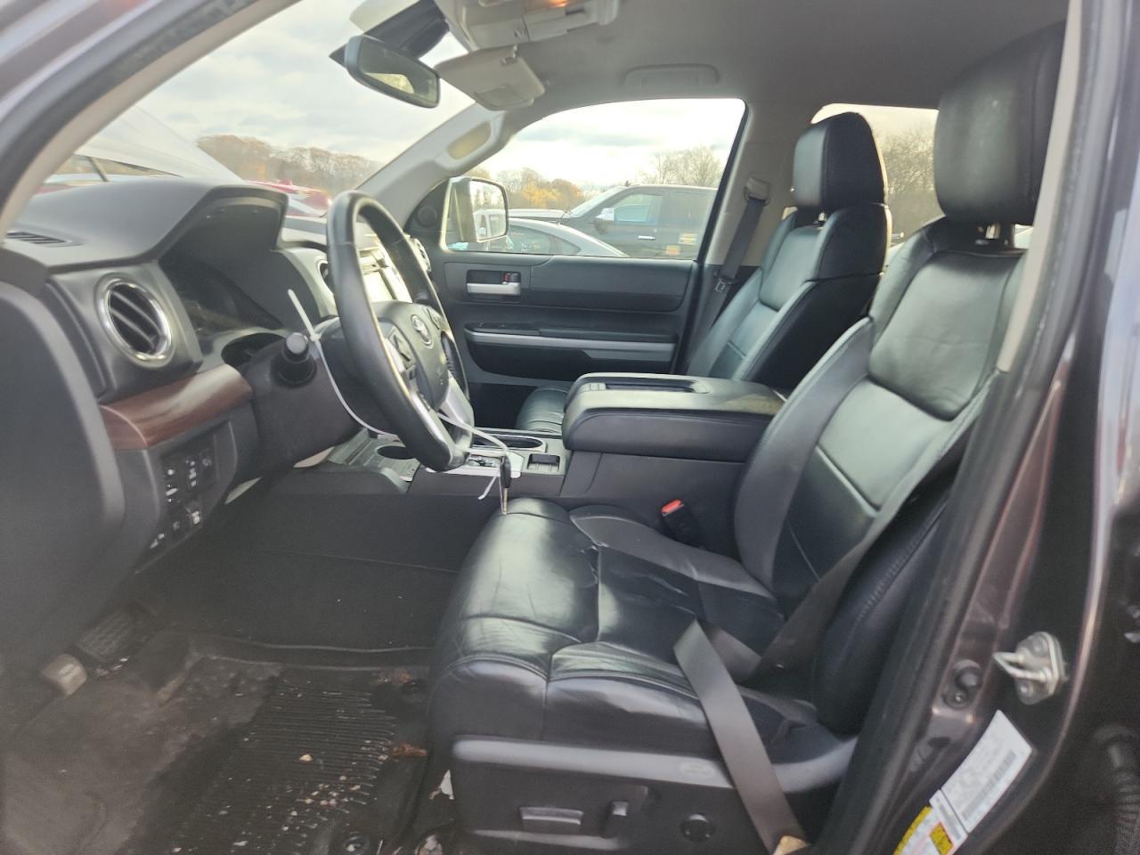 2019 Toyota Tundra Crewmax Limited - Image 7