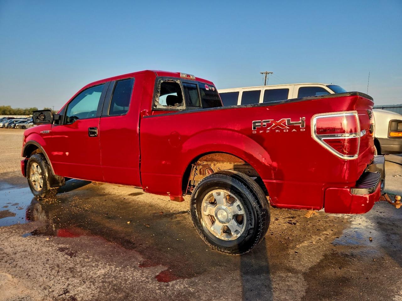 2010 Ford F150 Super Cab - Фото 2