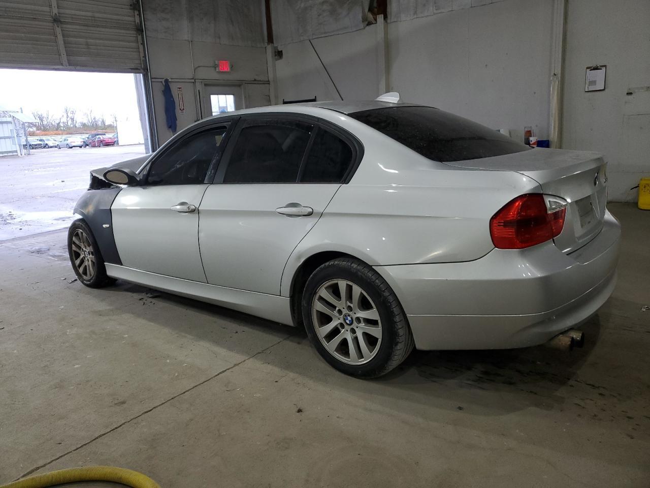 2007 BMW 328 I - Image 2