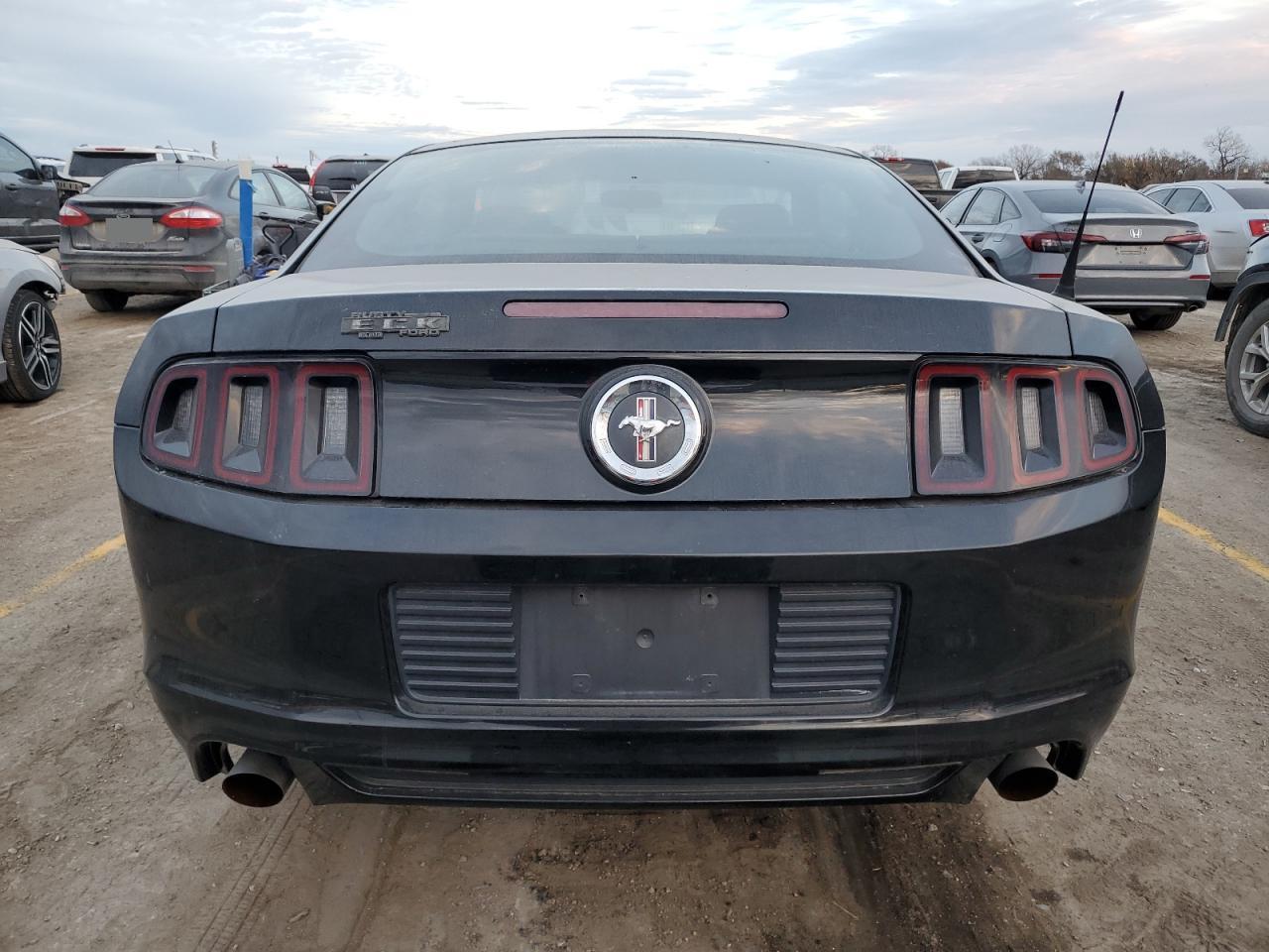 2014 Ford Mustang - Image 6