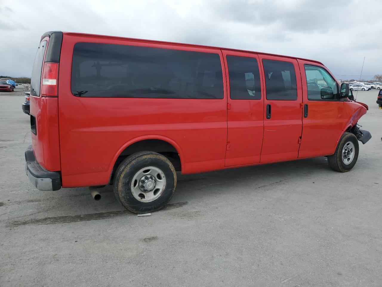 2016 Chevrolet Express G3500 Lt - Image 3