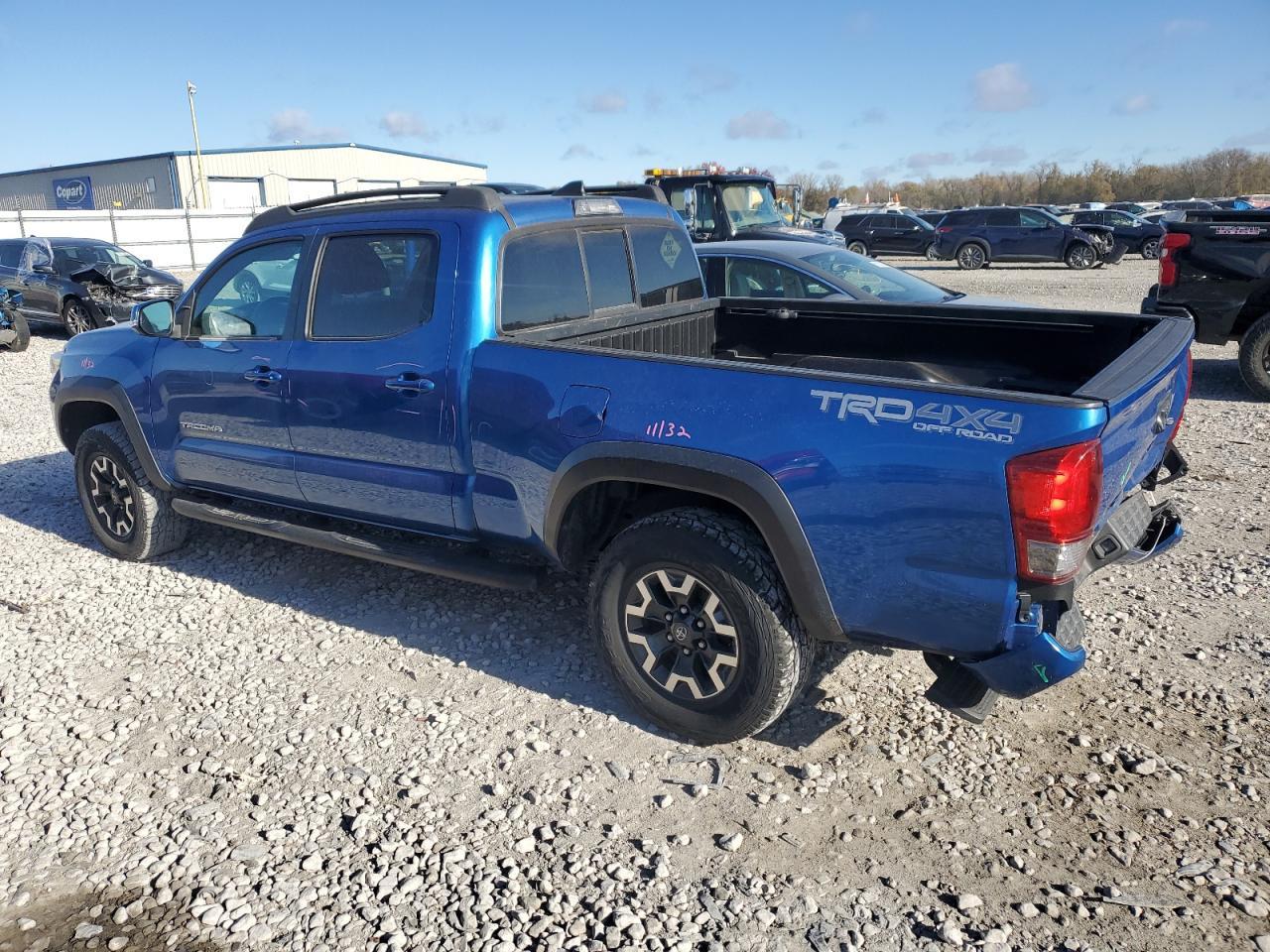 2016 Toyota Tacoma Double Cab - Фото 2