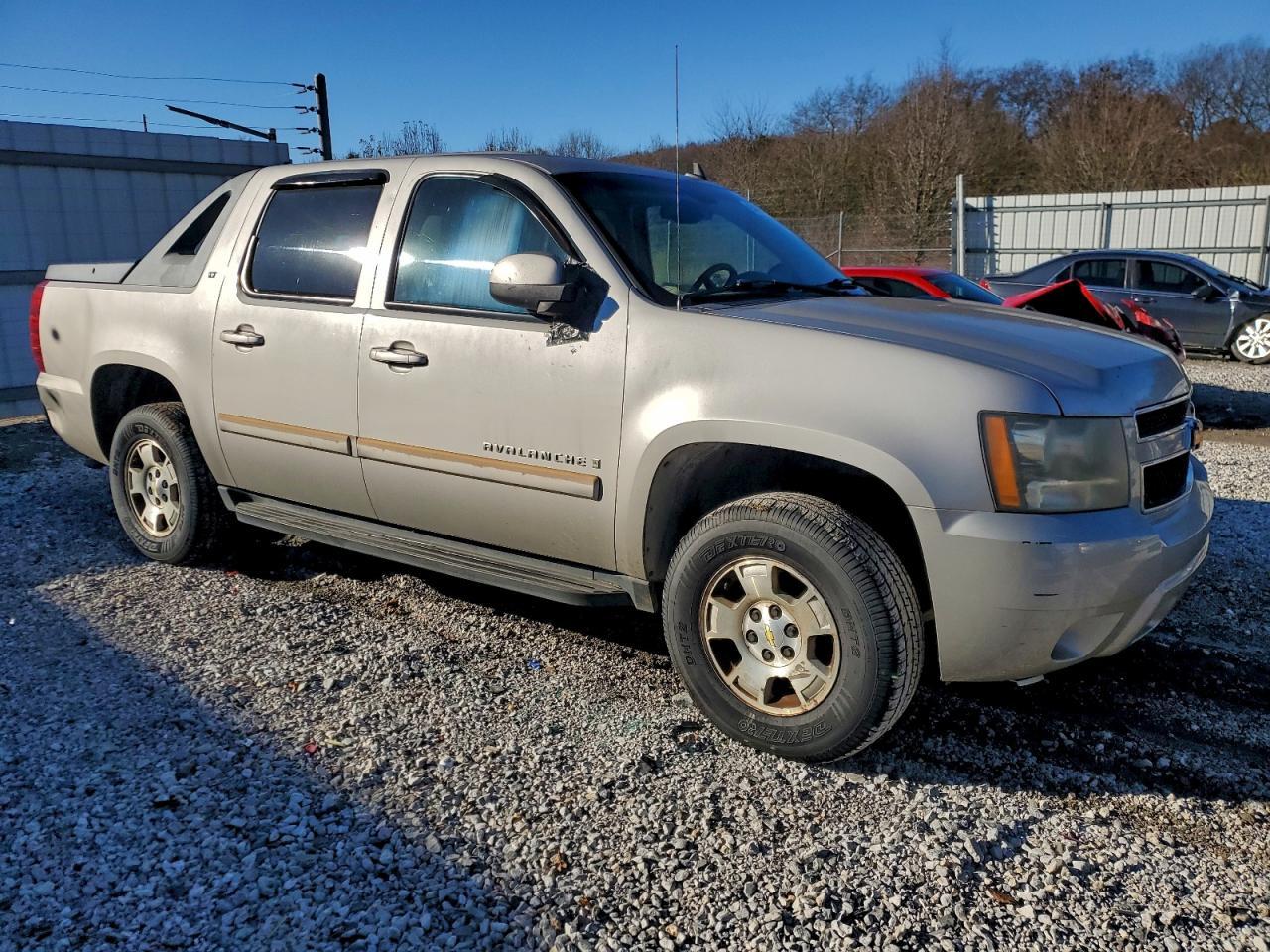 2007 Chevrolet Avalanche K1500 - Image 4