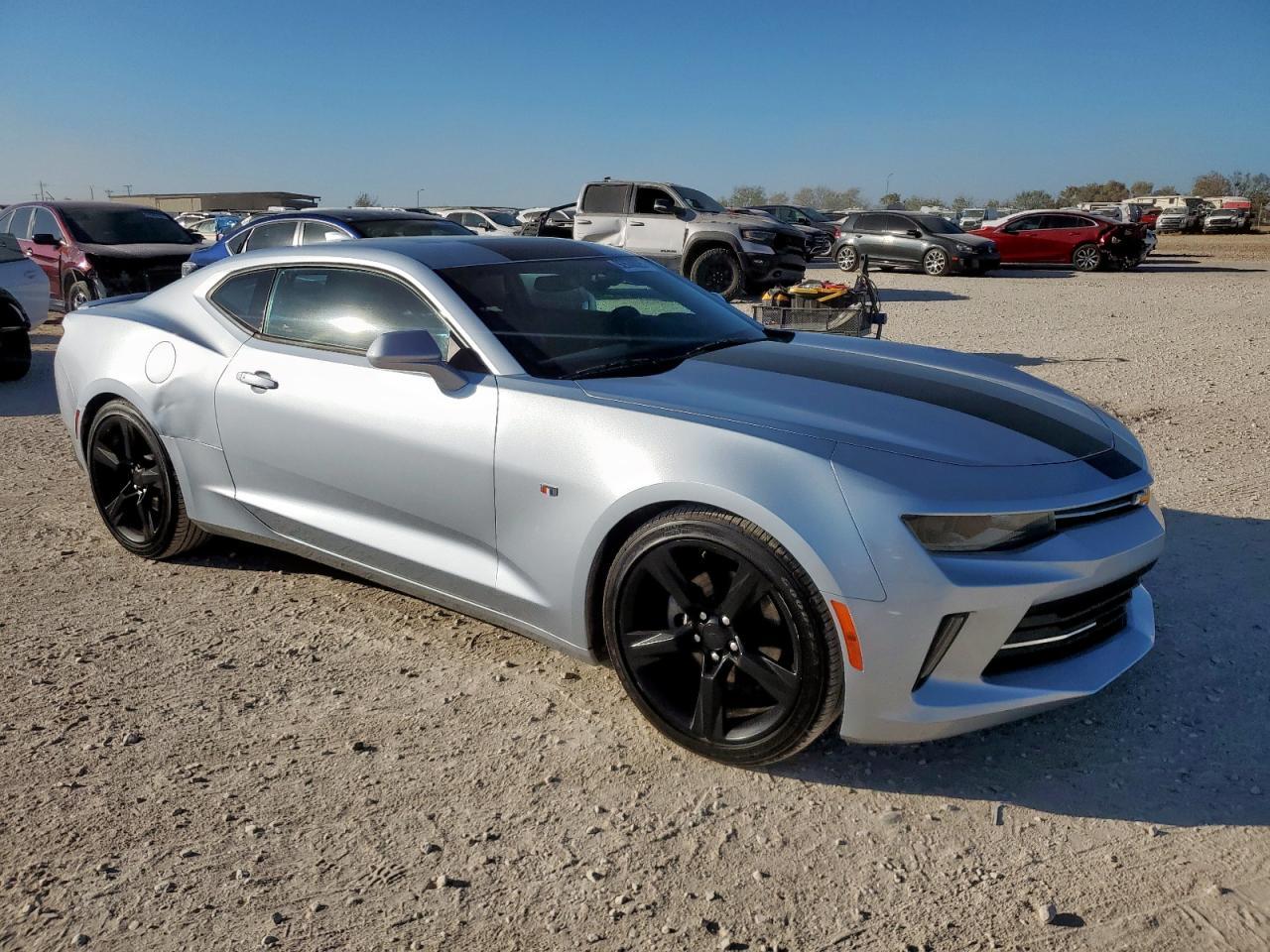 2017 Chevrolet Camaro Lt - Image 4
