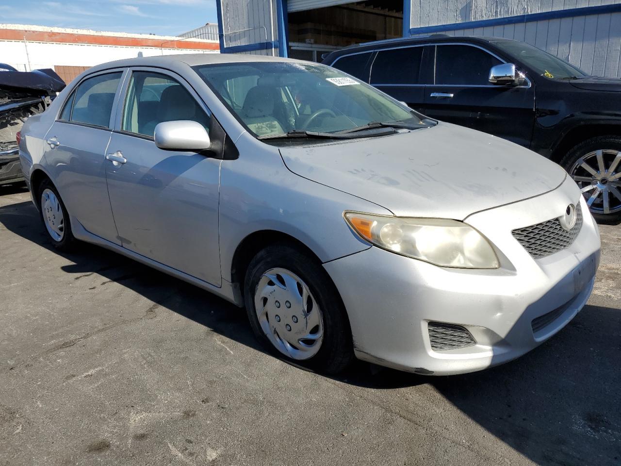 2010 Toyota Corolla Base - Фото 4