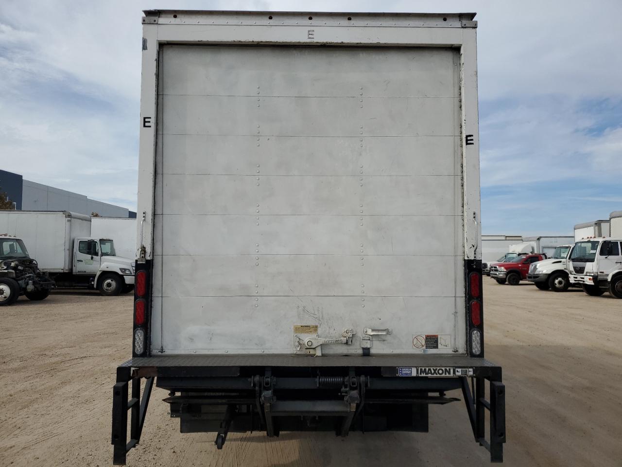 2019 Isuzu Npr Hd Box Truck - Image 6