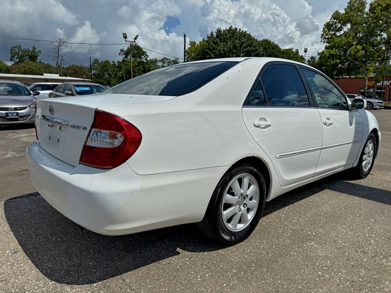 2002 Toyota Camry Le - Image 4