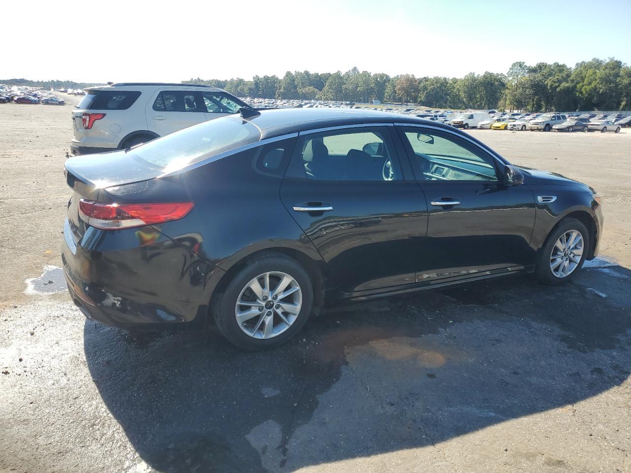 2017 Kia Optima Lx - Image 3