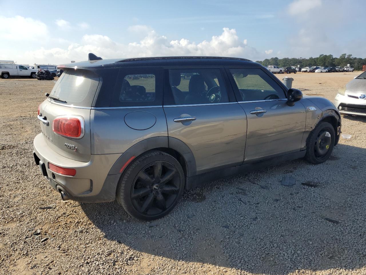 2016 Mini Cooper S Clubman - Фото 3