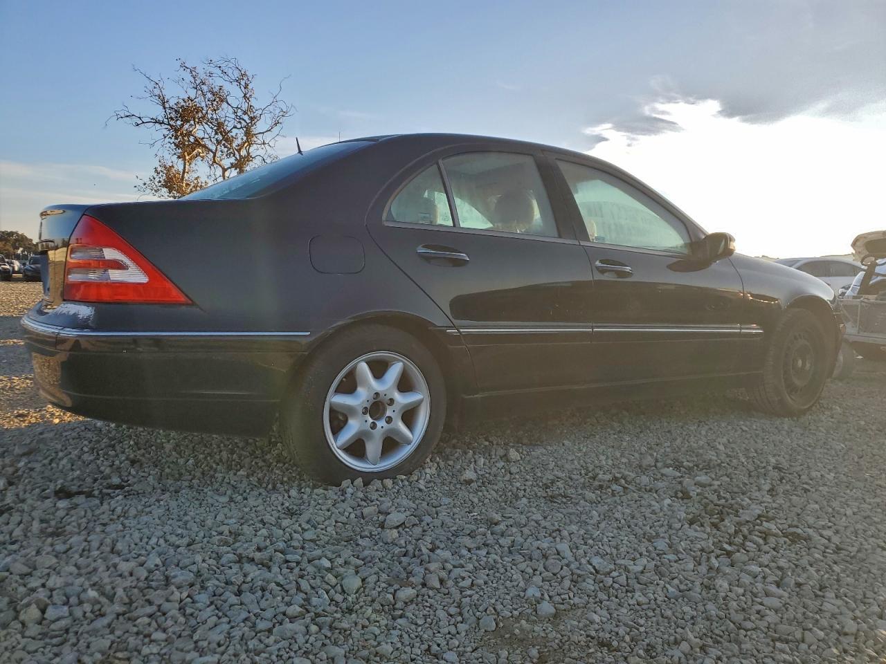 2002 Mercedes-Benz C 240 - Фото 3