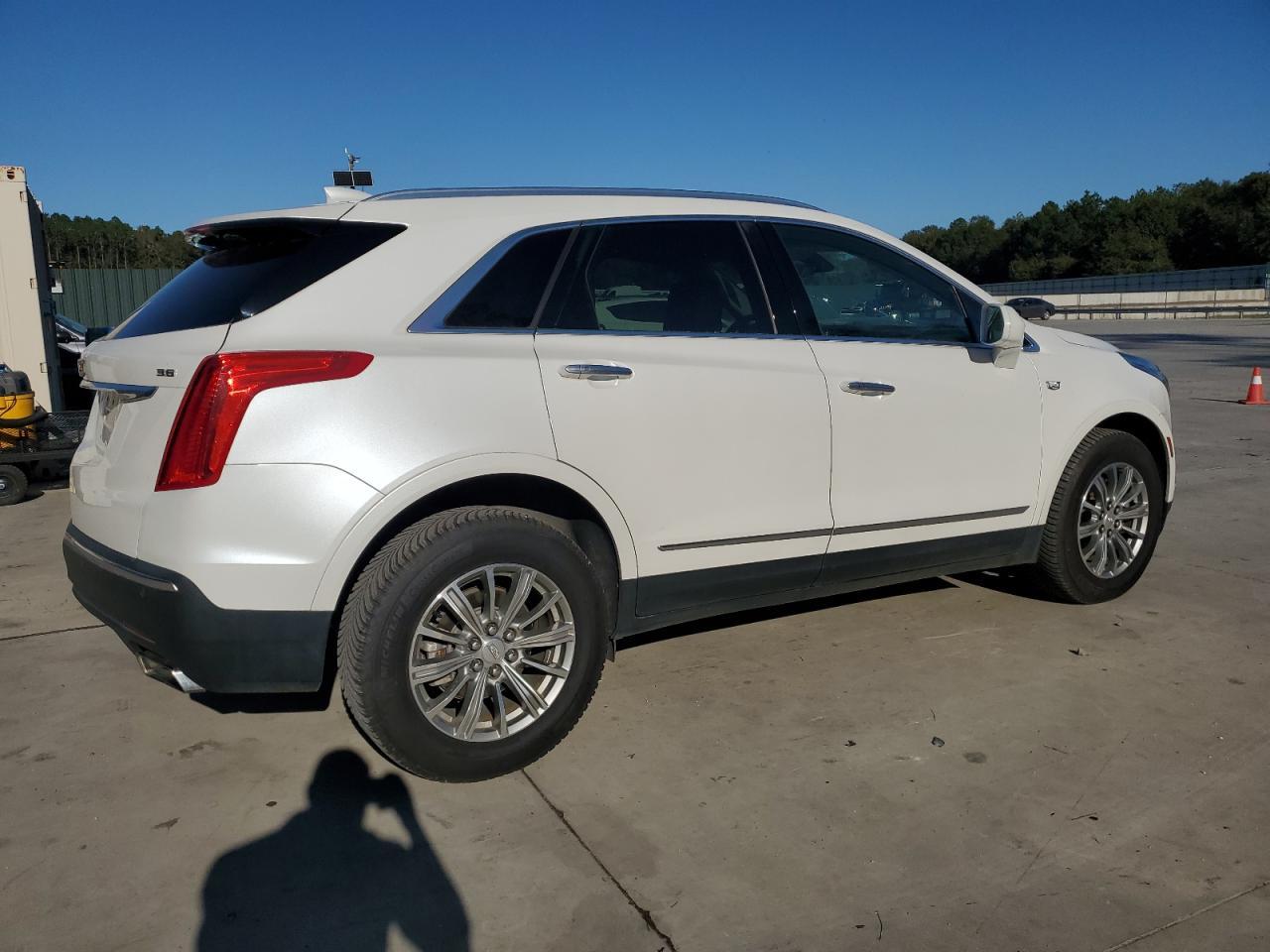 2017 Cadillac Xt5 Luxury - Фото 3