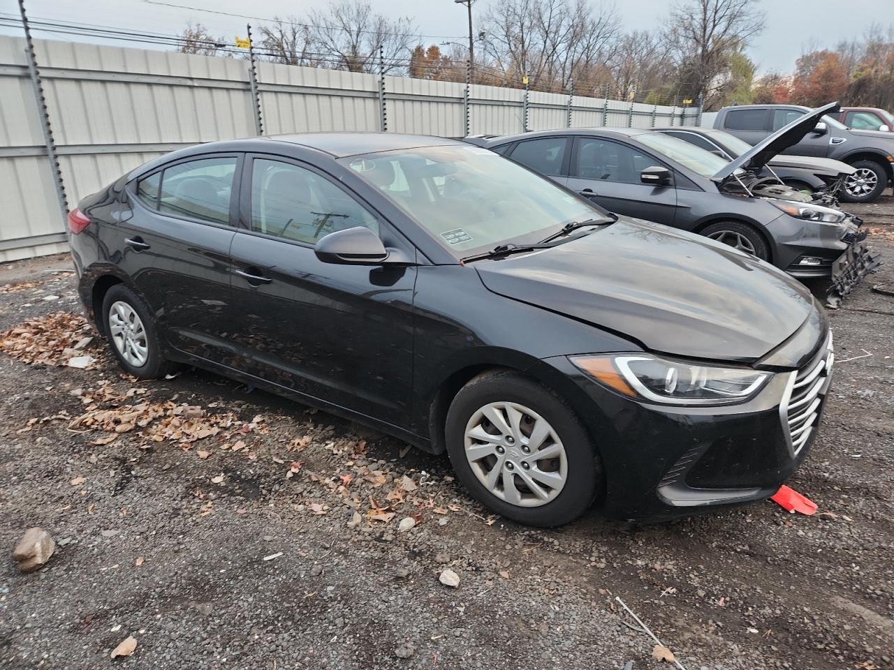2018 Hyundai Elantra Se - Фото 4