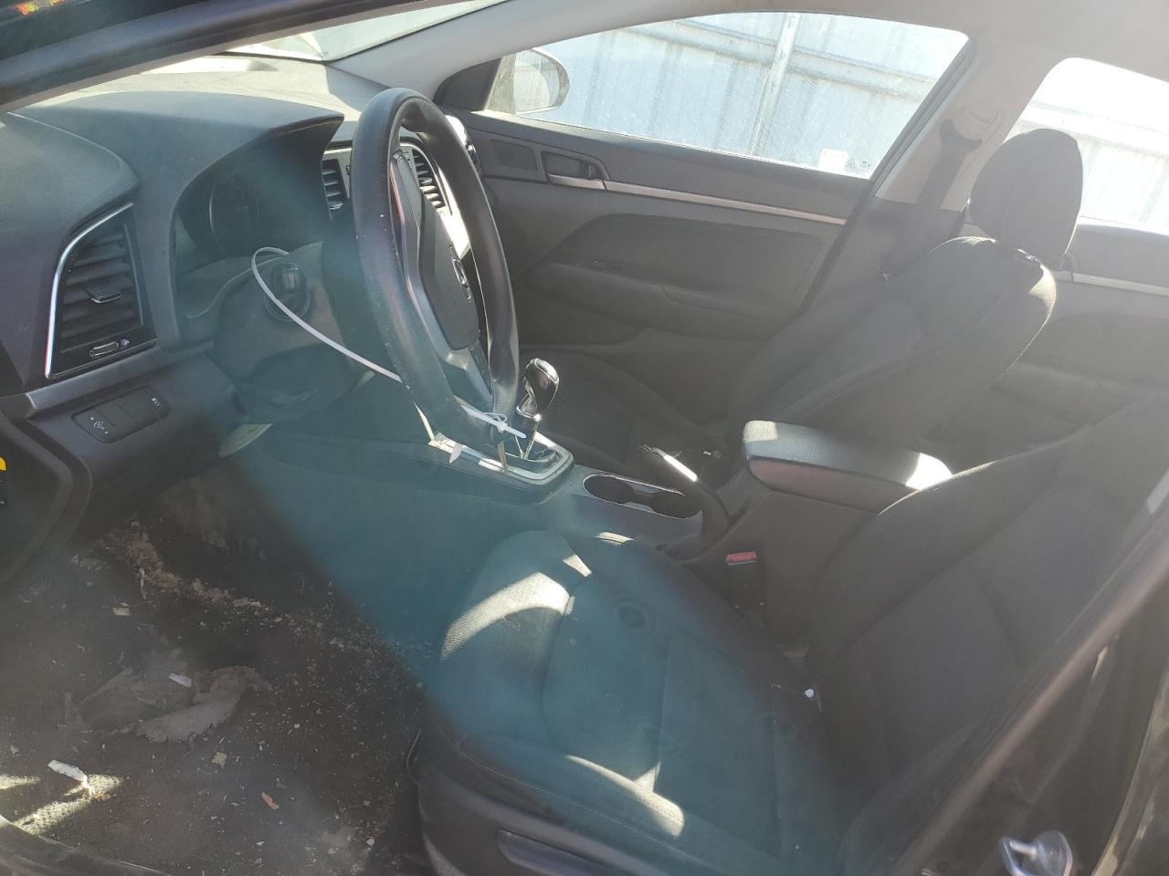 2018 Hyundai Elantra Se - Image 7