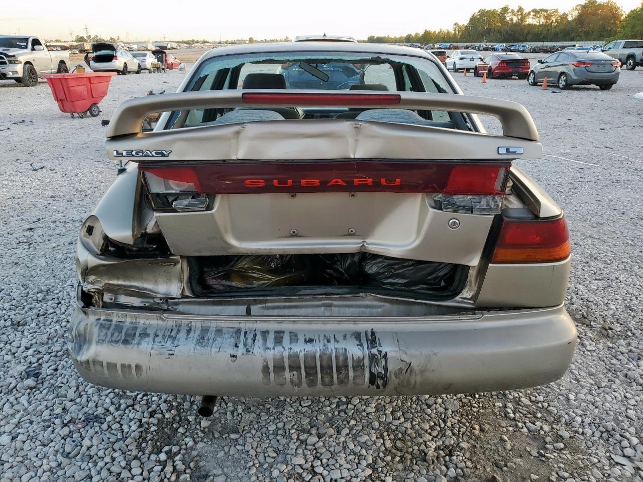 1999 Subaru Legacy L - Image 6