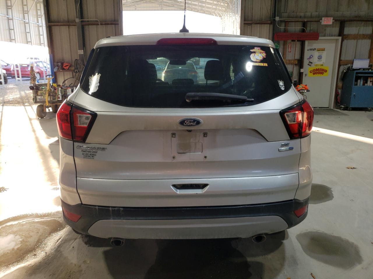2019 Ford Escape Se - Фото 6