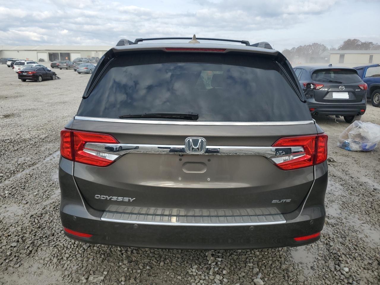 2018 Honda Odyssey Elite - Фото 6