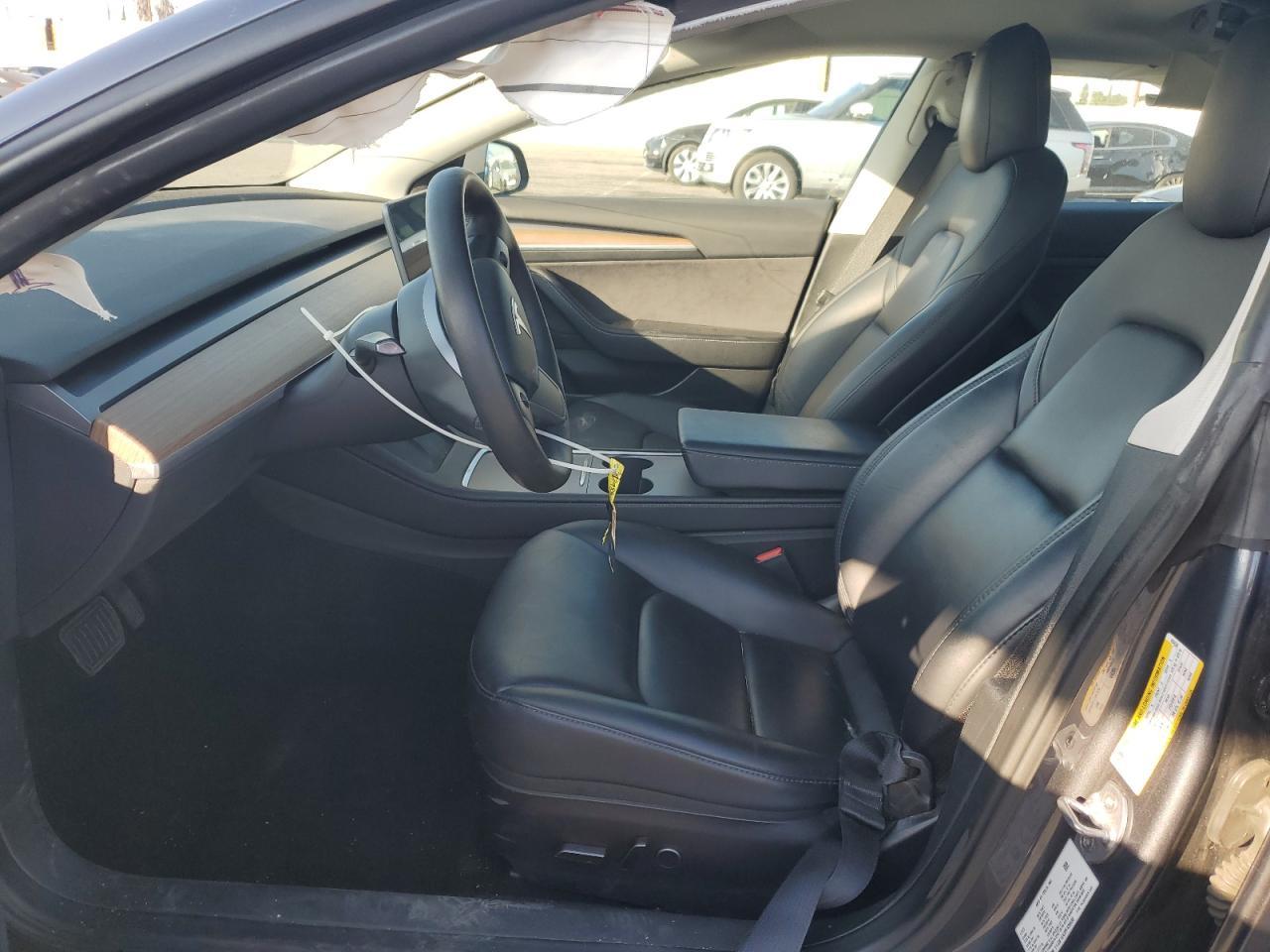 2023 Tesla Model 3 - Image 7