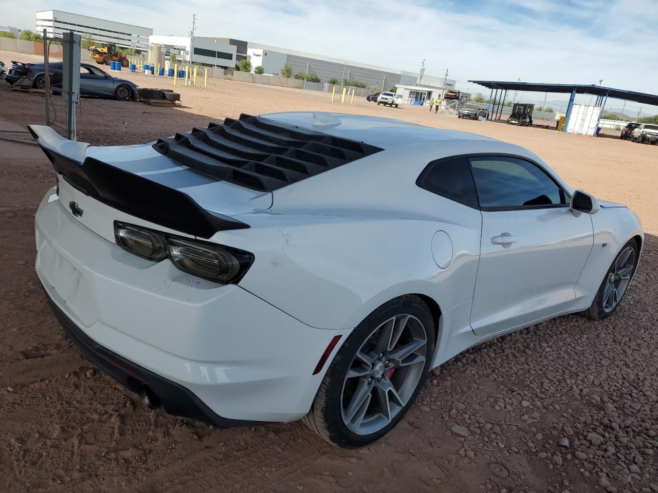 2020 Chevrolet Camaro Ls - Image 3