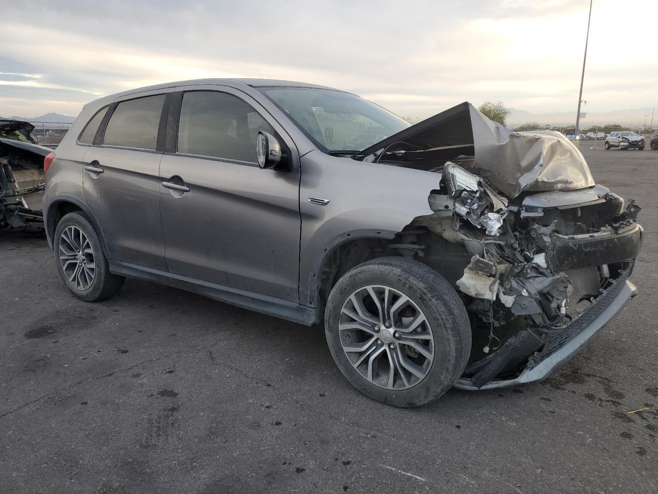 2019 Mitsubishi Outlander Sport Es - Фото 4