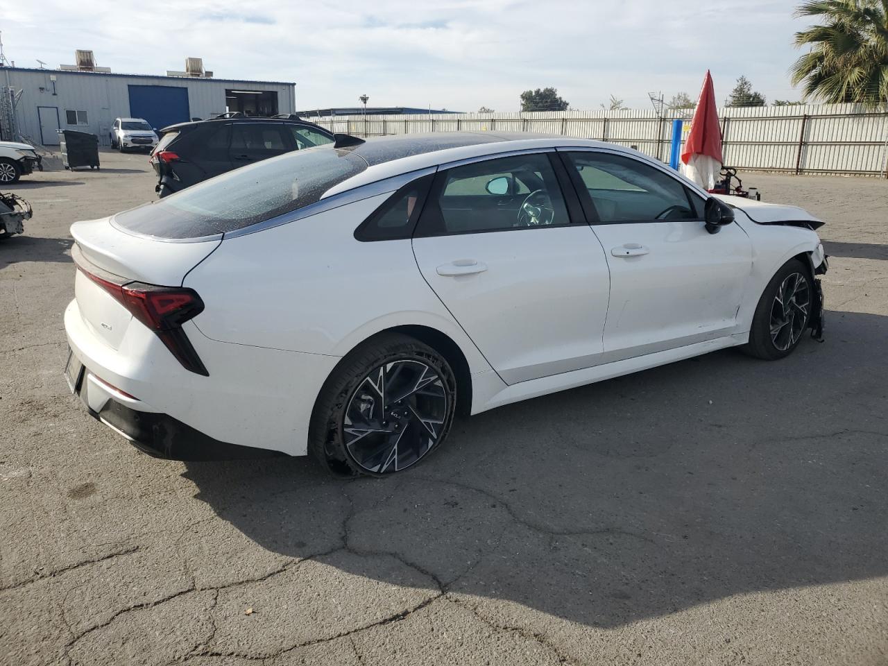 2025 Kia K5 Gt Line - Фото 3