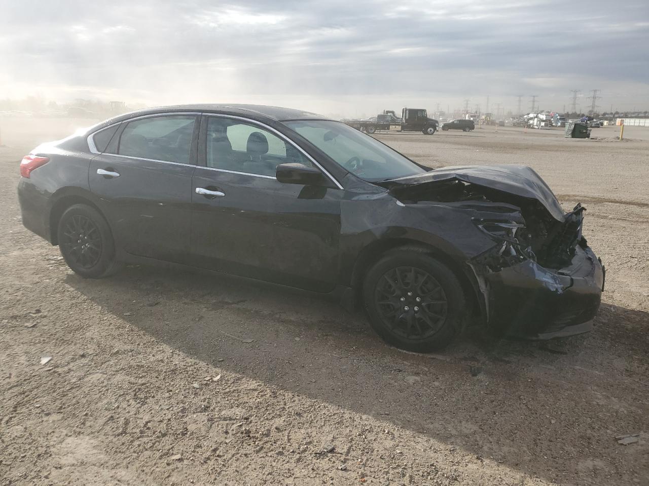 2017 Nissan Altima 2.5 - Image 4