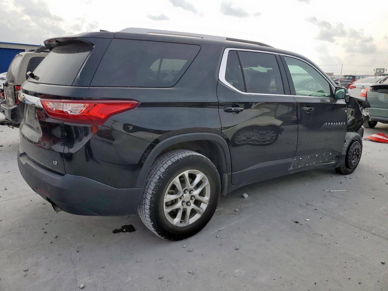 2018 Chevrolet Traverse Lt - Фото 3