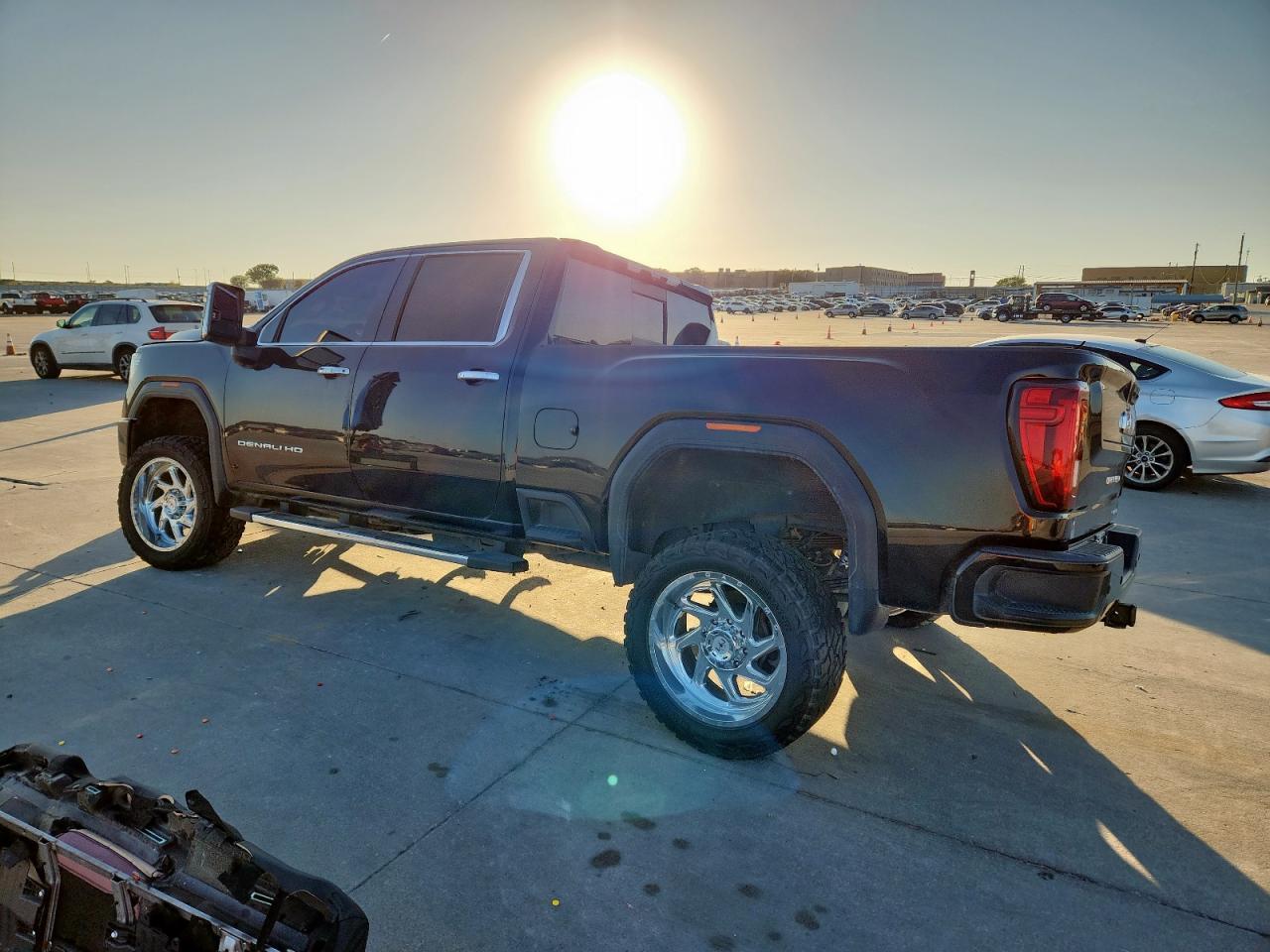 2023 GMC Sierra K2500 Denali - Image 2