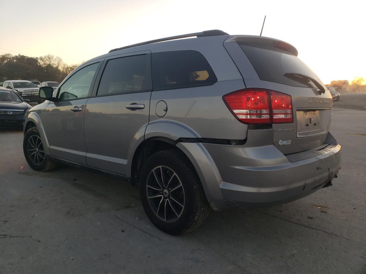 2018 Dodge Journey Se - Image 2