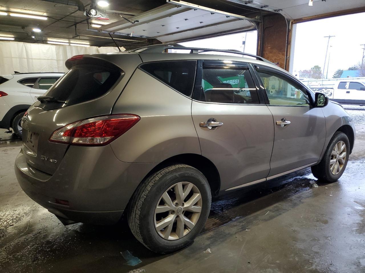 2012 Nissan Murano S - Фото 3