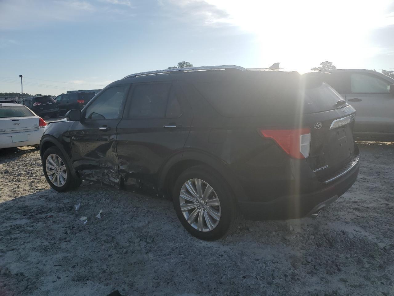 2022 Ford Explorer Limited - Image 2