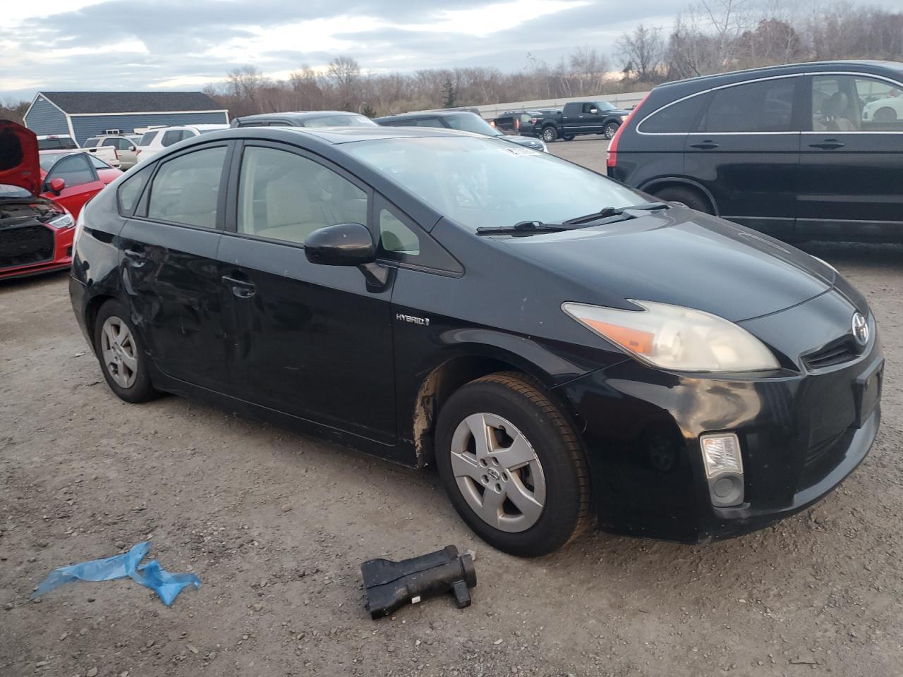 2011 Toyota Prius Two - Фото 4