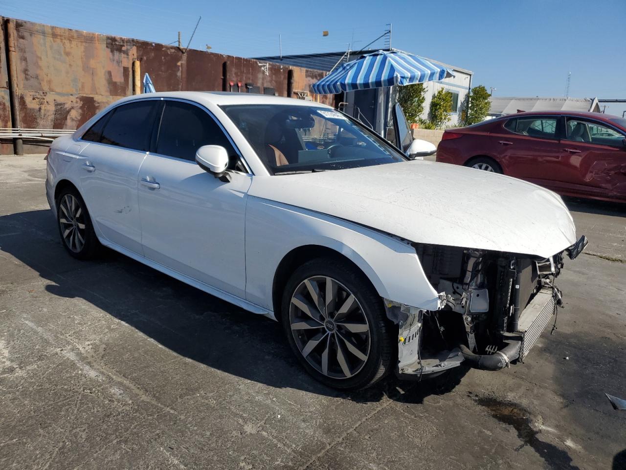 2021 Audi A4 Premium Plus 40 - Фото 4
