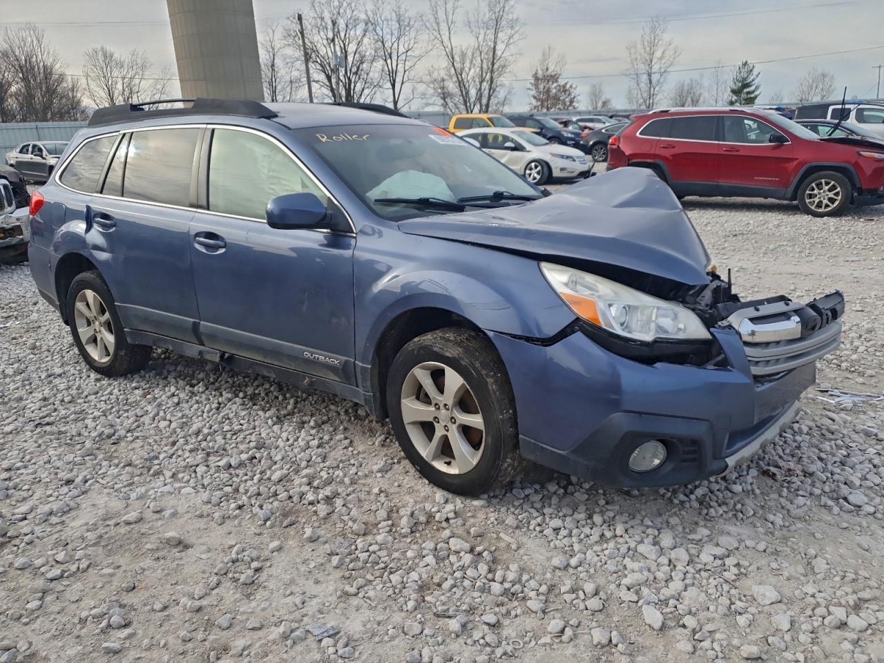 2014 Subaru Outback 3.6R Limited - Image 4