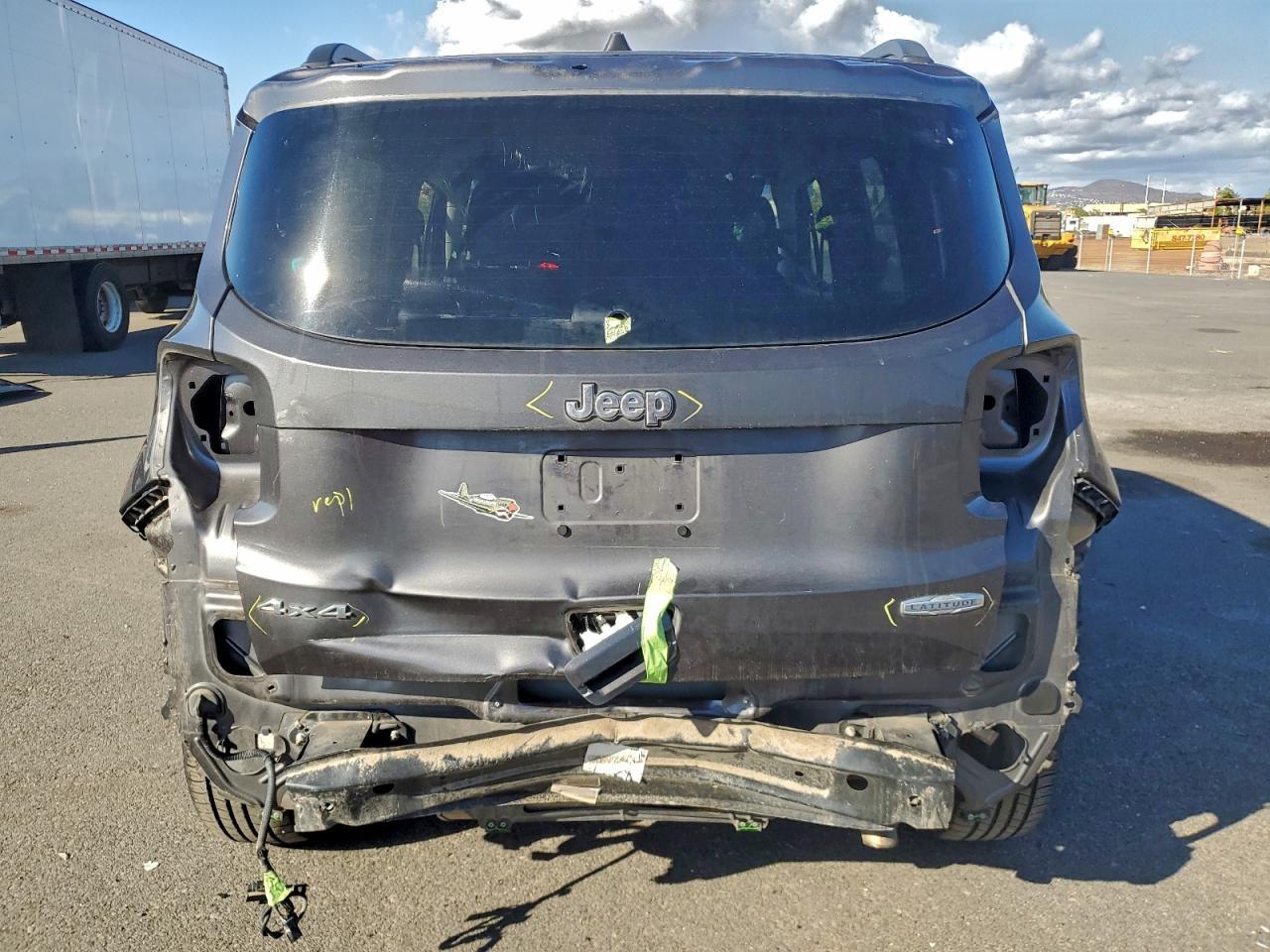 2019 Jeep Renegade Latitude - Фото 6