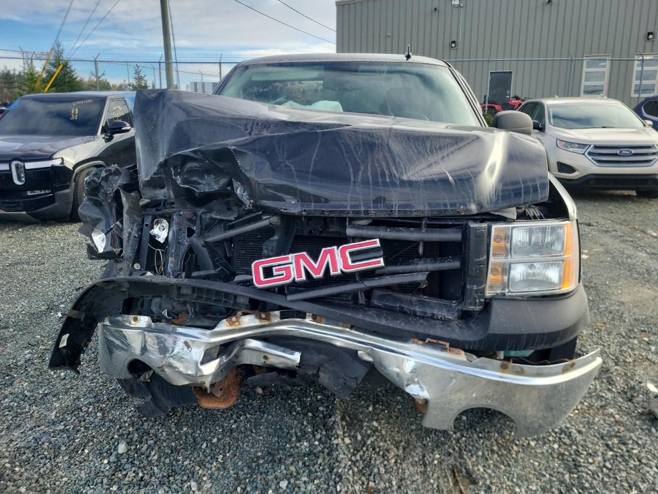 2012 GMC Sierra C1500 - Image 5