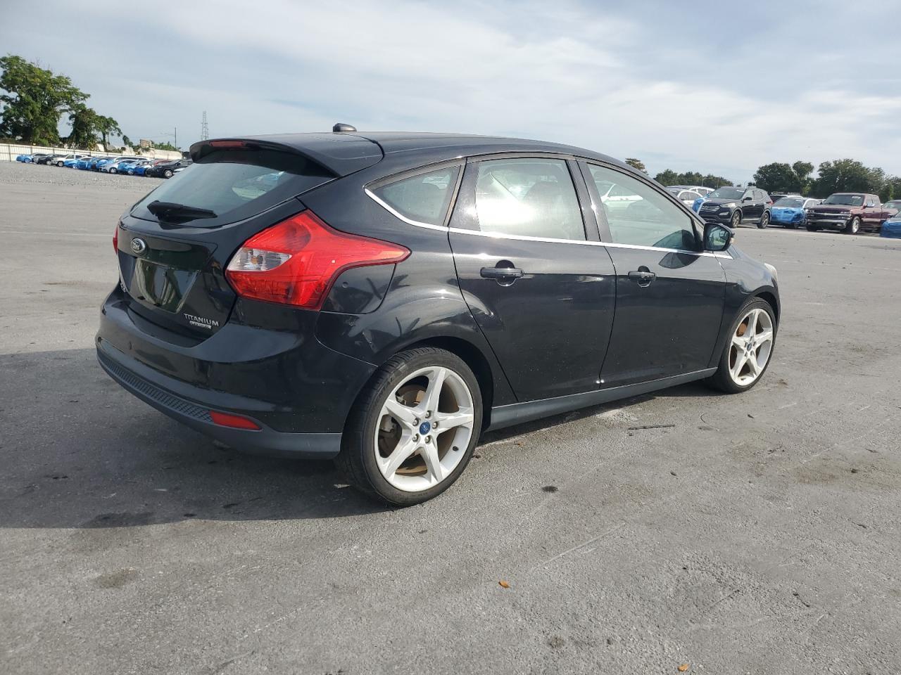 2013 Ford Focus Titanium - Image 3