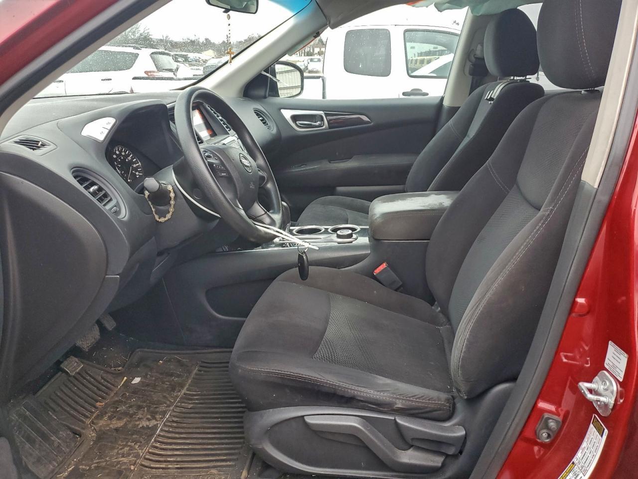 2014 Nissan Pathfinder S - Image 7