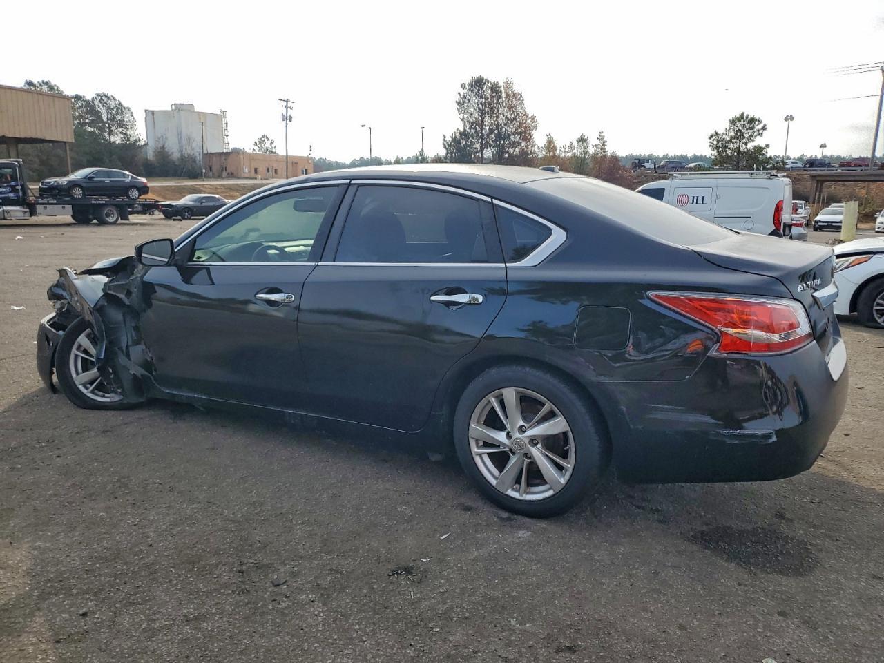 2015 Nissan Altima 2.5 - Image 2