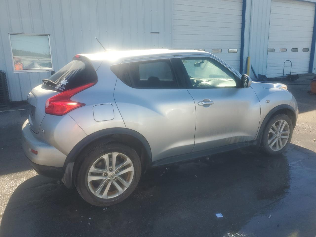 2011 Nissan Juke S - Фото 3