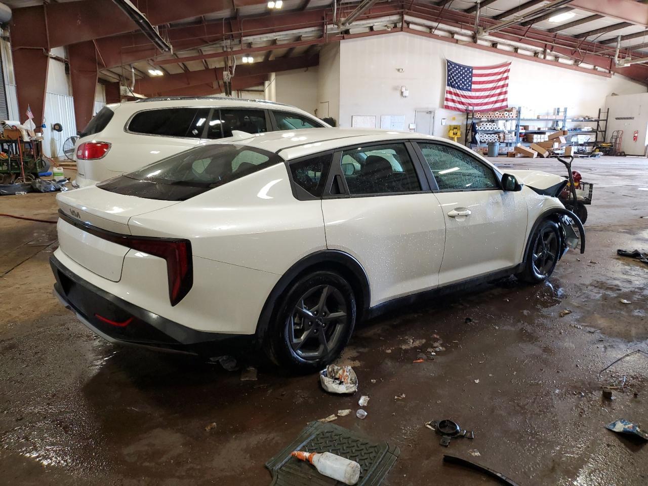 2025 Kia K4 Lx - Фото 3