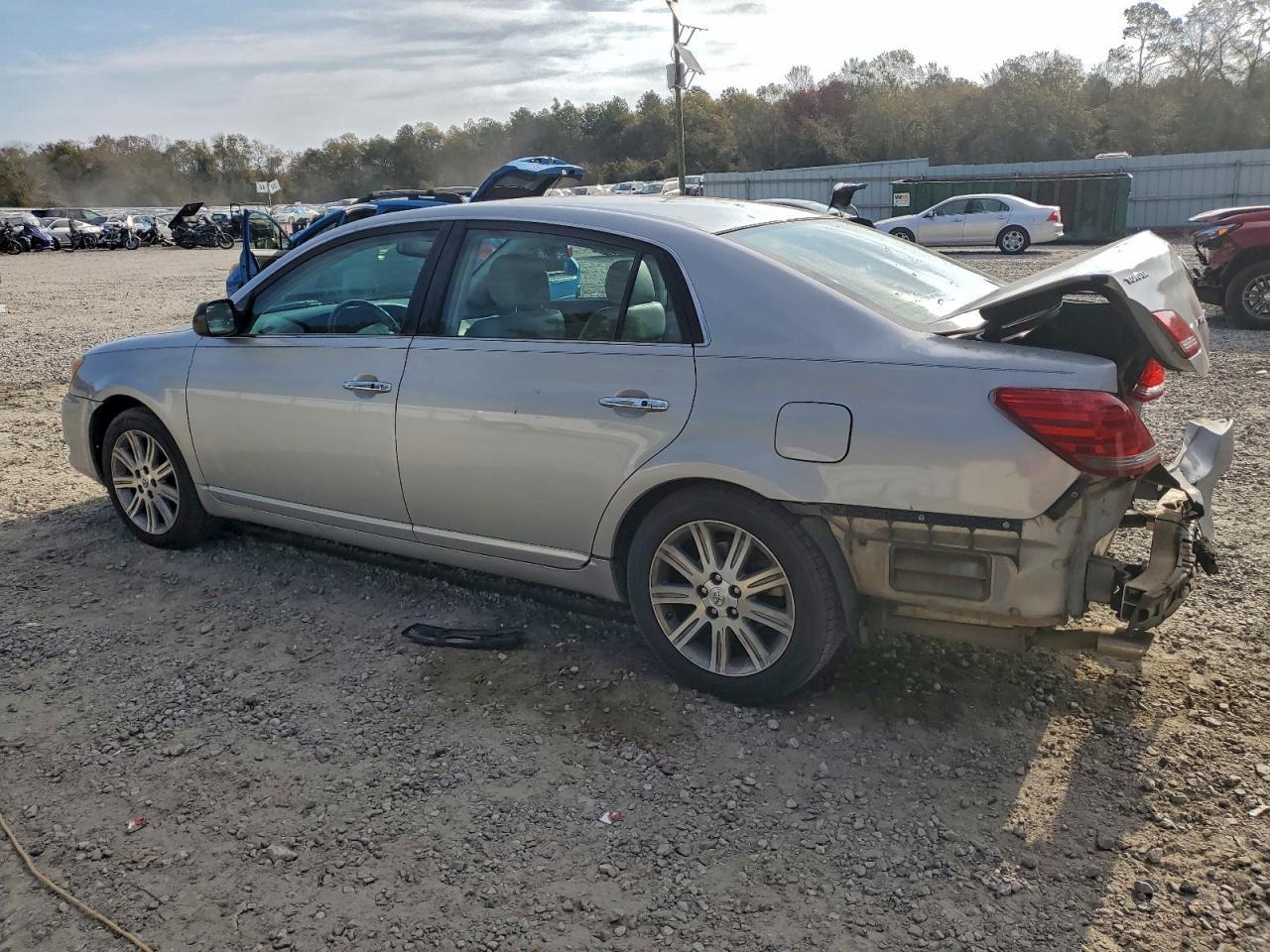 2008 Toyota Avalon Xl - Image 2