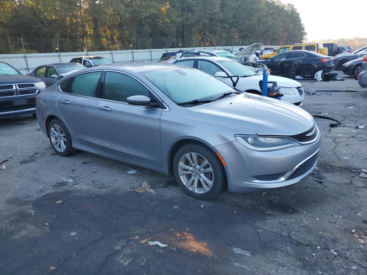 2015 Chrysler 200 Limited - Фото 4