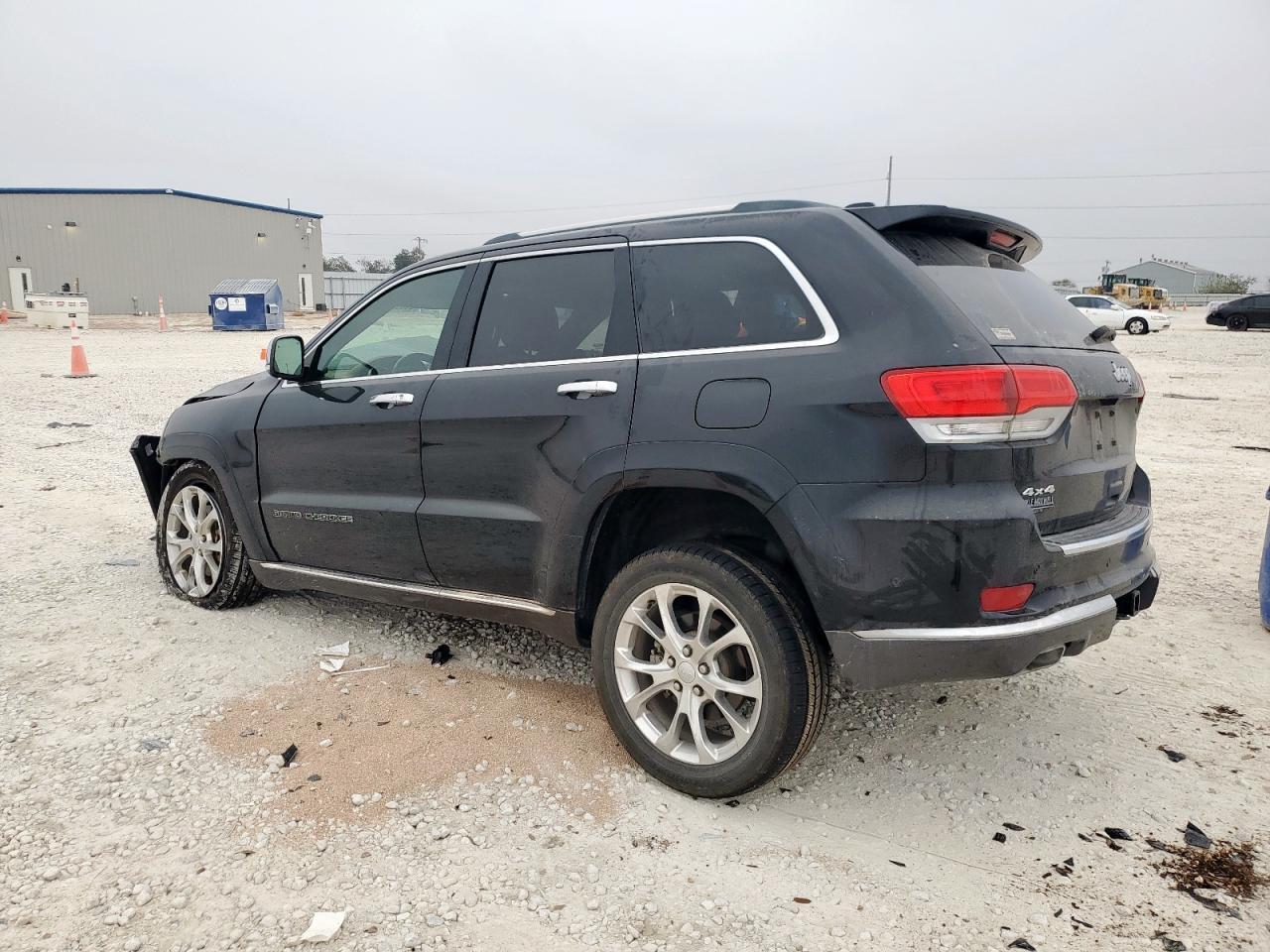 2020 Jeep Grand Cherokee Summit - Image 2