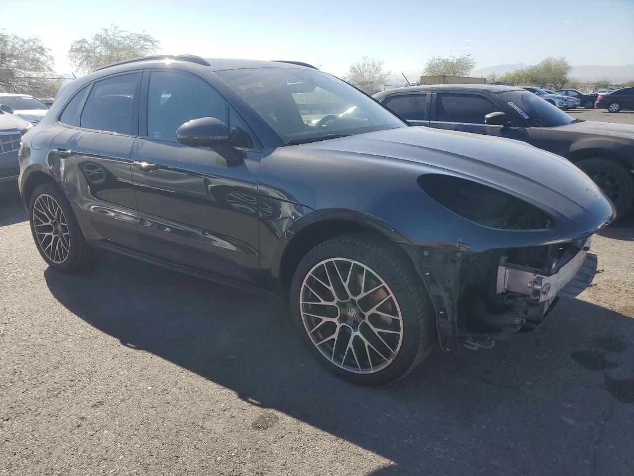 2019 Porsche Macan - Image 4