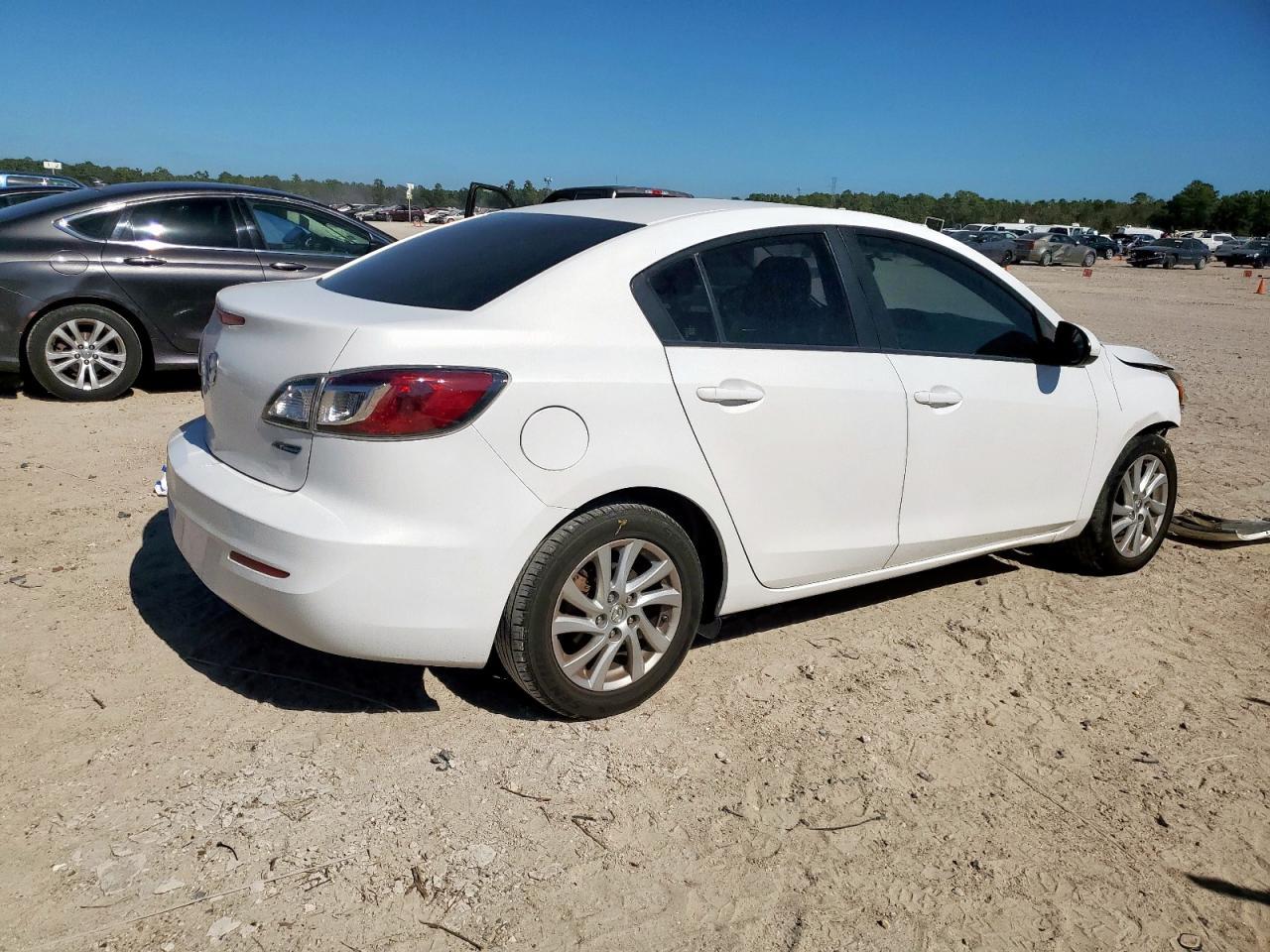 2012 Mazda 3 I - Фото 3